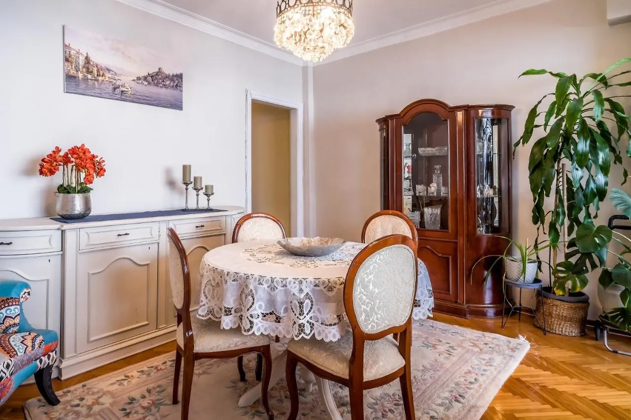 Centrally Located Flat In Besiktas Apartment Istanbul