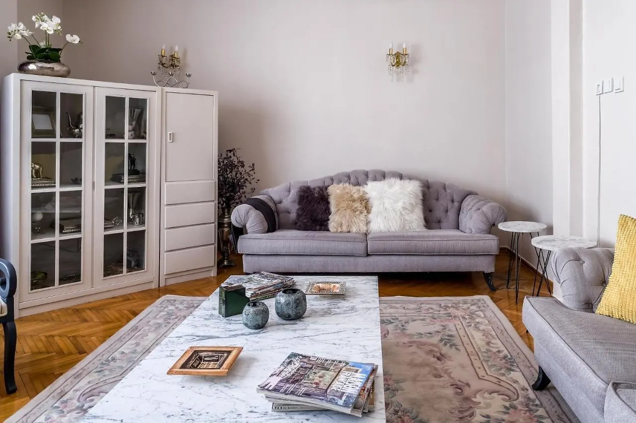 Centrally Located Flat In Besiktas Apartment Istanbul