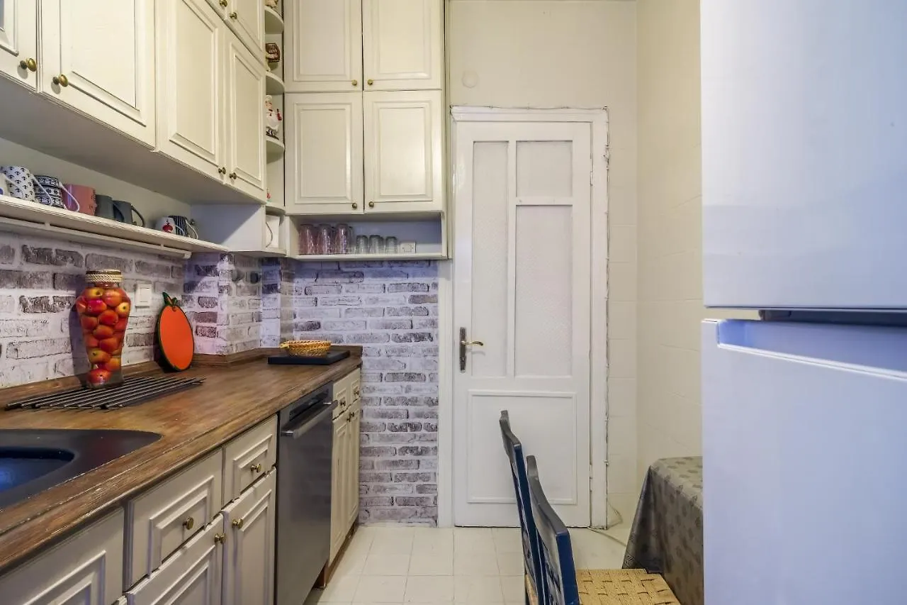 Centrally Located Flat In Besiktas Apartment Istanbul